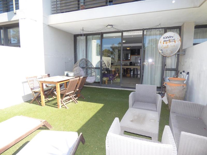 1 Bedroom Property for Sale in Green Point Western Cape